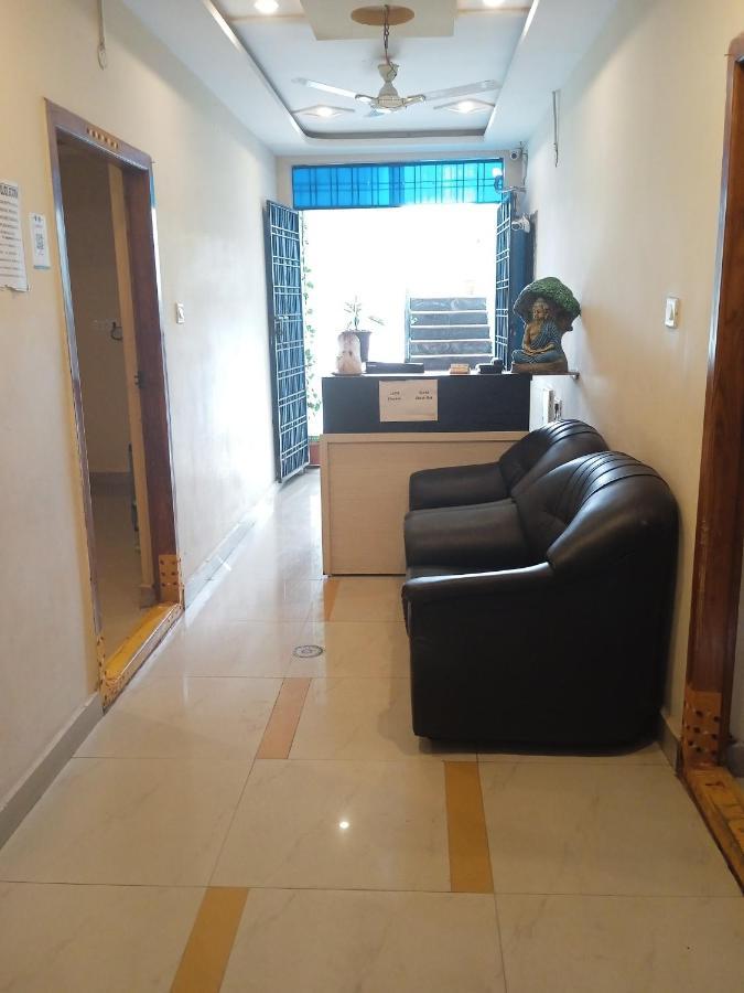 The Royal Inn Visakhapatnam Exterior foto